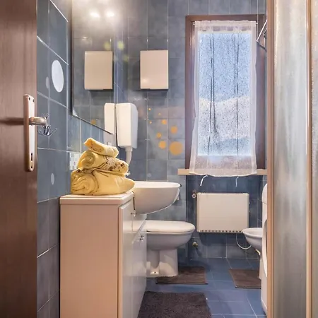 House Samantha Maggiore