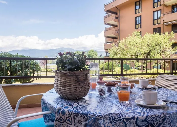 House Samantha Maggiore 아파트 *